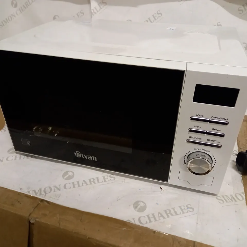 SWAN 20L 700W MANUAL MICROWAVE RRP £54