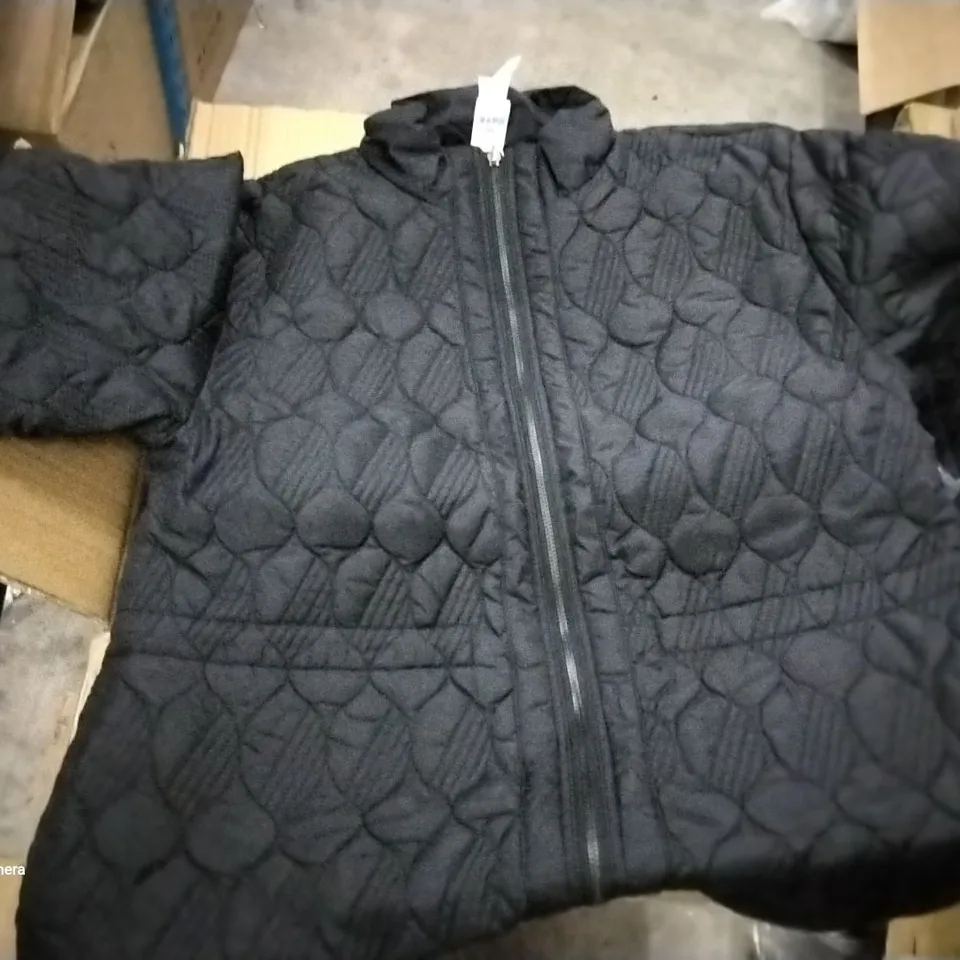BOX OF APPROXIMATELY 10 BRAND NEW BLACK MARLA WYNNE QUILT TOGGLE COATS VARIOUS SIZES 