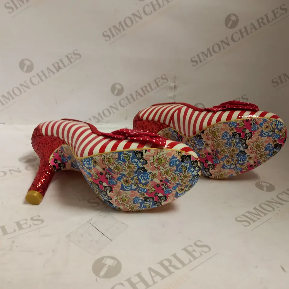 IRREGULAR CHOICE SIZE 40 ASCOT RED/WHITE 