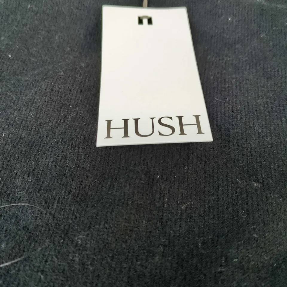HUSH IVY FINE MERINO CREW JUMPER – BLACK – SIZE M/L