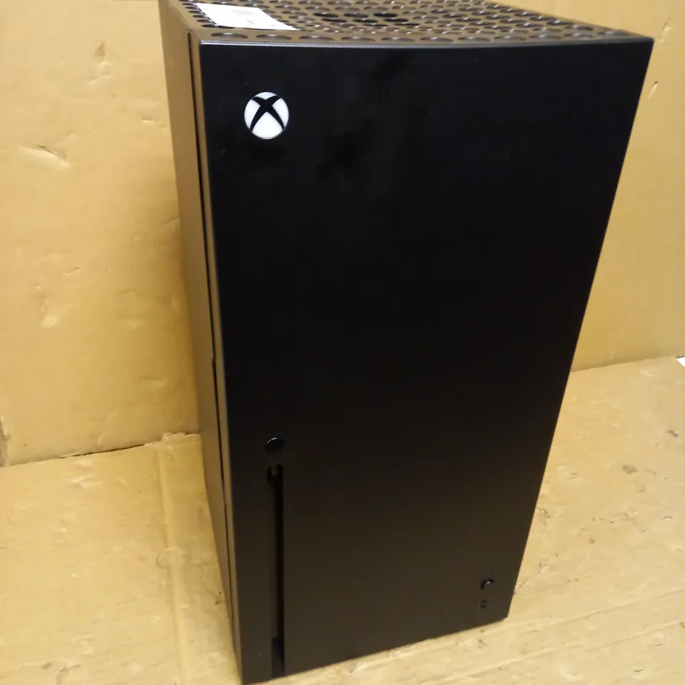 XBOX SERIES X REPLICA MINI FRIDGE THERMOELECTRIC COOLER 1.5:1