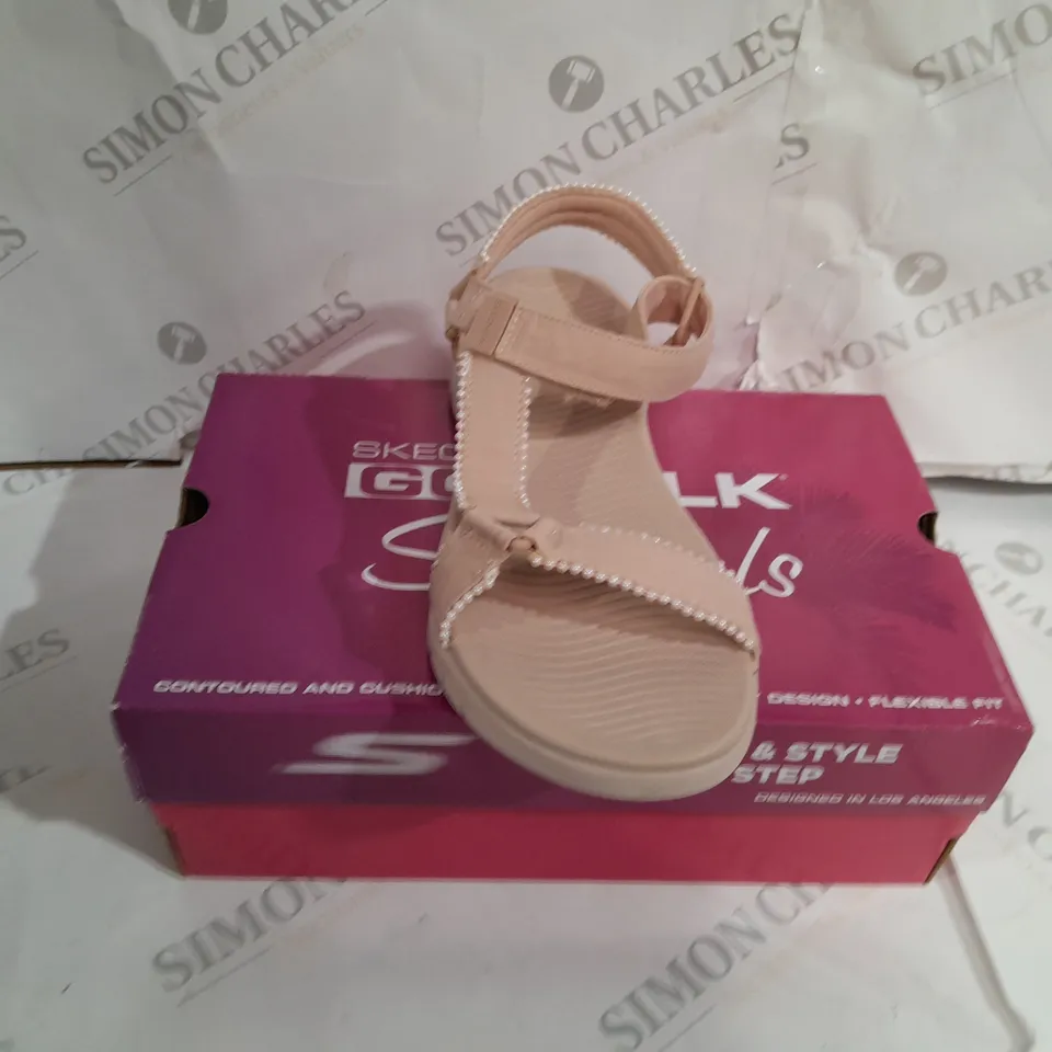 BOXED SKECHERS GO WALK SANDALS SIZE 7 