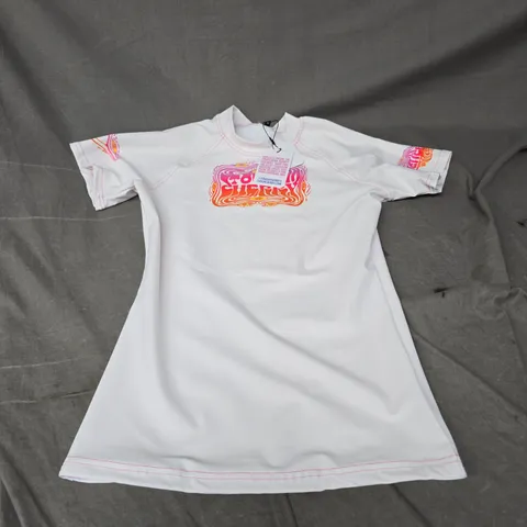 TOUGH CHERRY ATHLETIC TOP IN WHITE SIZE M