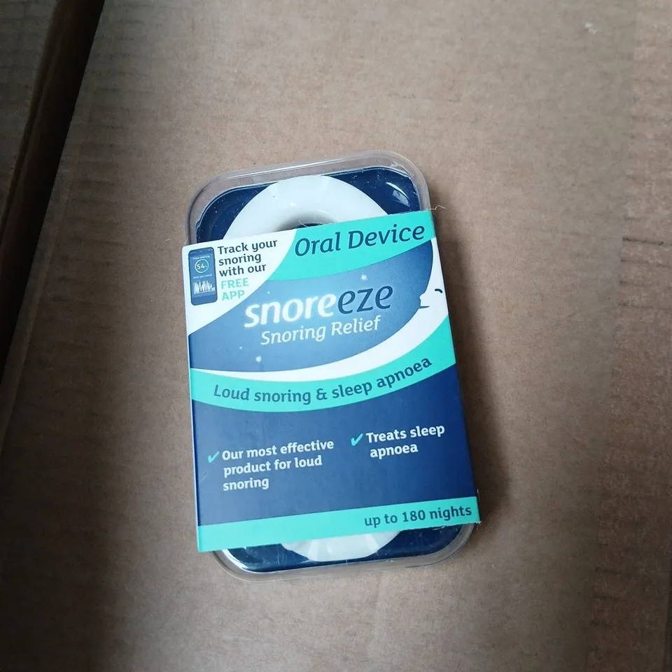 APPROXIMATELY 15 ASSORTED ITEMS INCLUDING SNORING MOUTH TAPE AND SNOREEZE ORAL DEVICE  