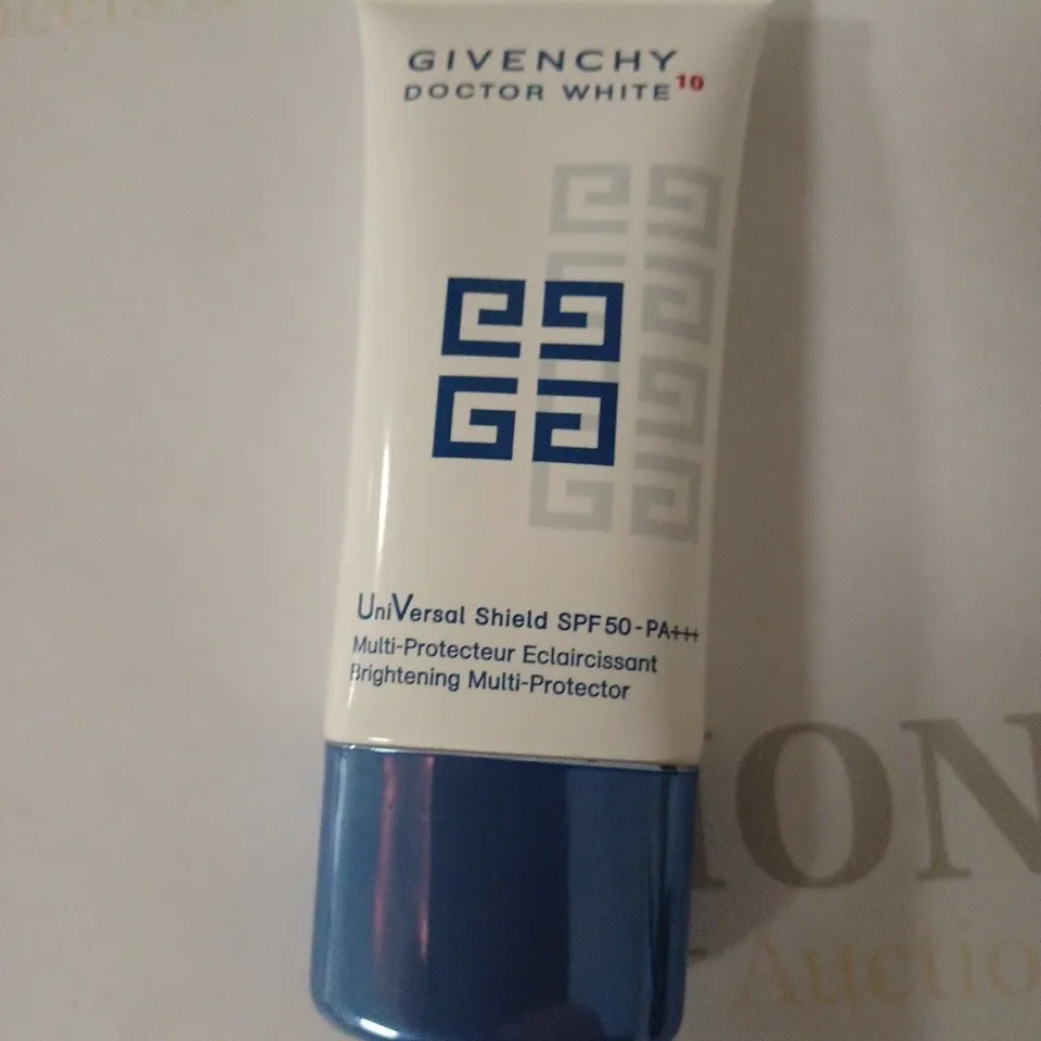 LOT OF 5 GIVENCHY DOCTOR WHITE UNIVERSAL SHIELD SPF50 30ML