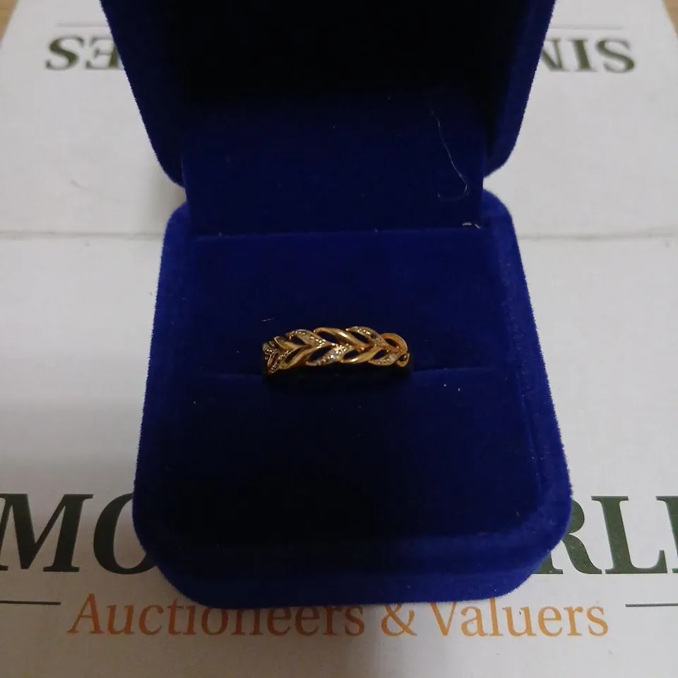 GOLD-TONE LEAF DESIGN RING