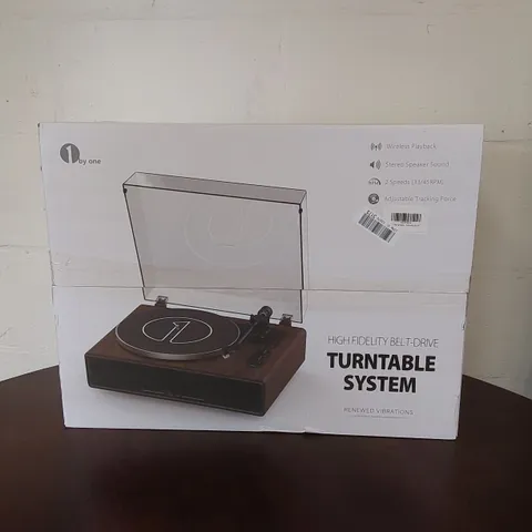 BOXED HIGH FIDELITY TURNTABLE