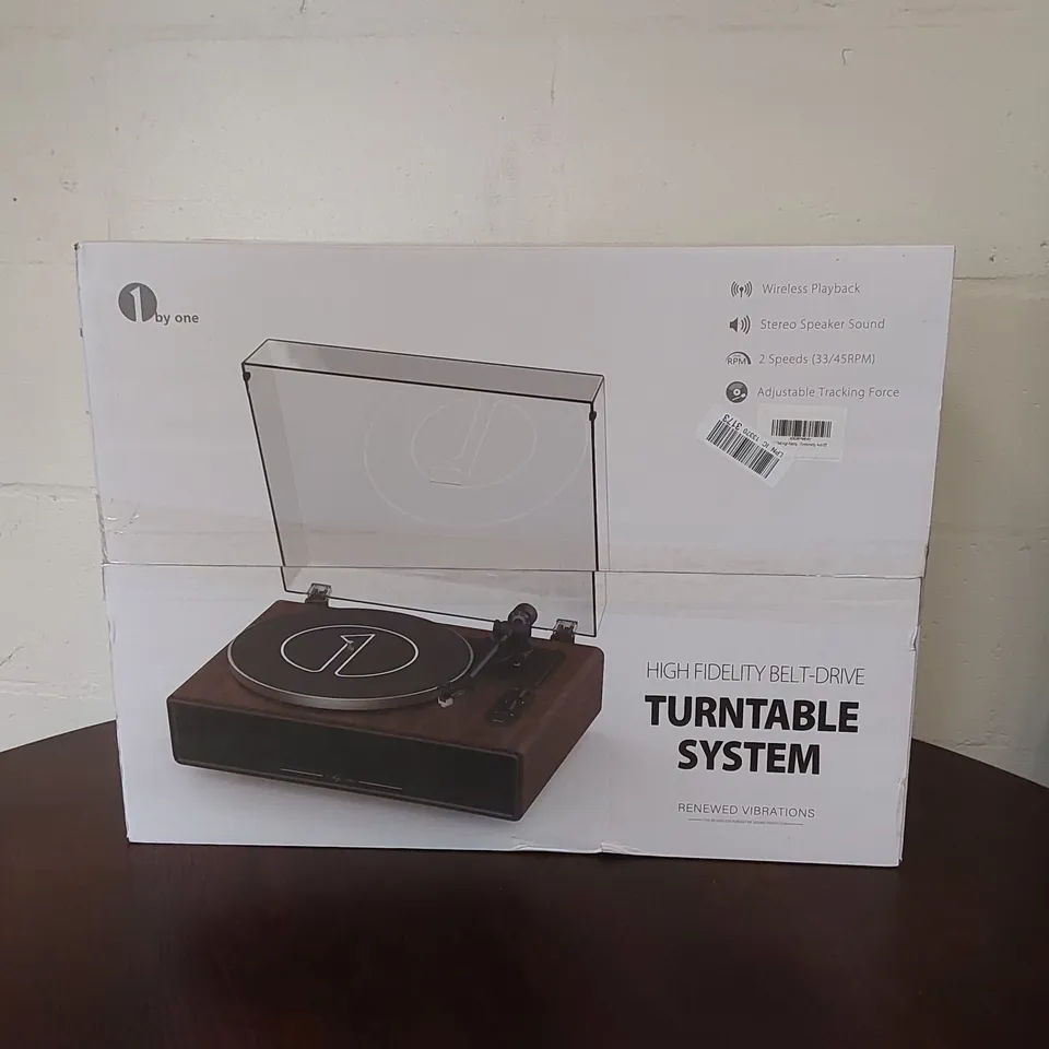 BOXED HIGH FIDELITY TURNTABLE
