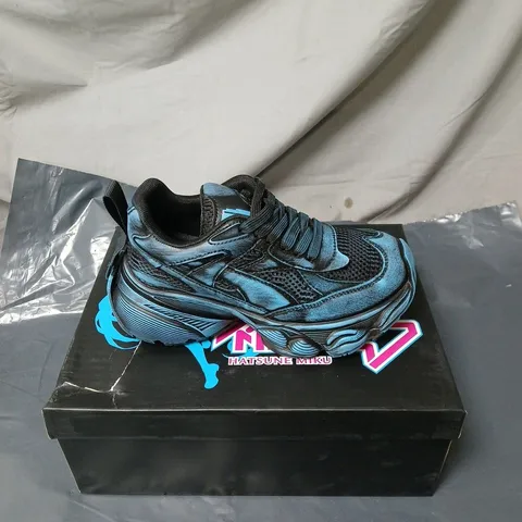 KOI HATSUNE MIKU MEGA CHUNKY TRAINER BLACK BOXED SIZE 5