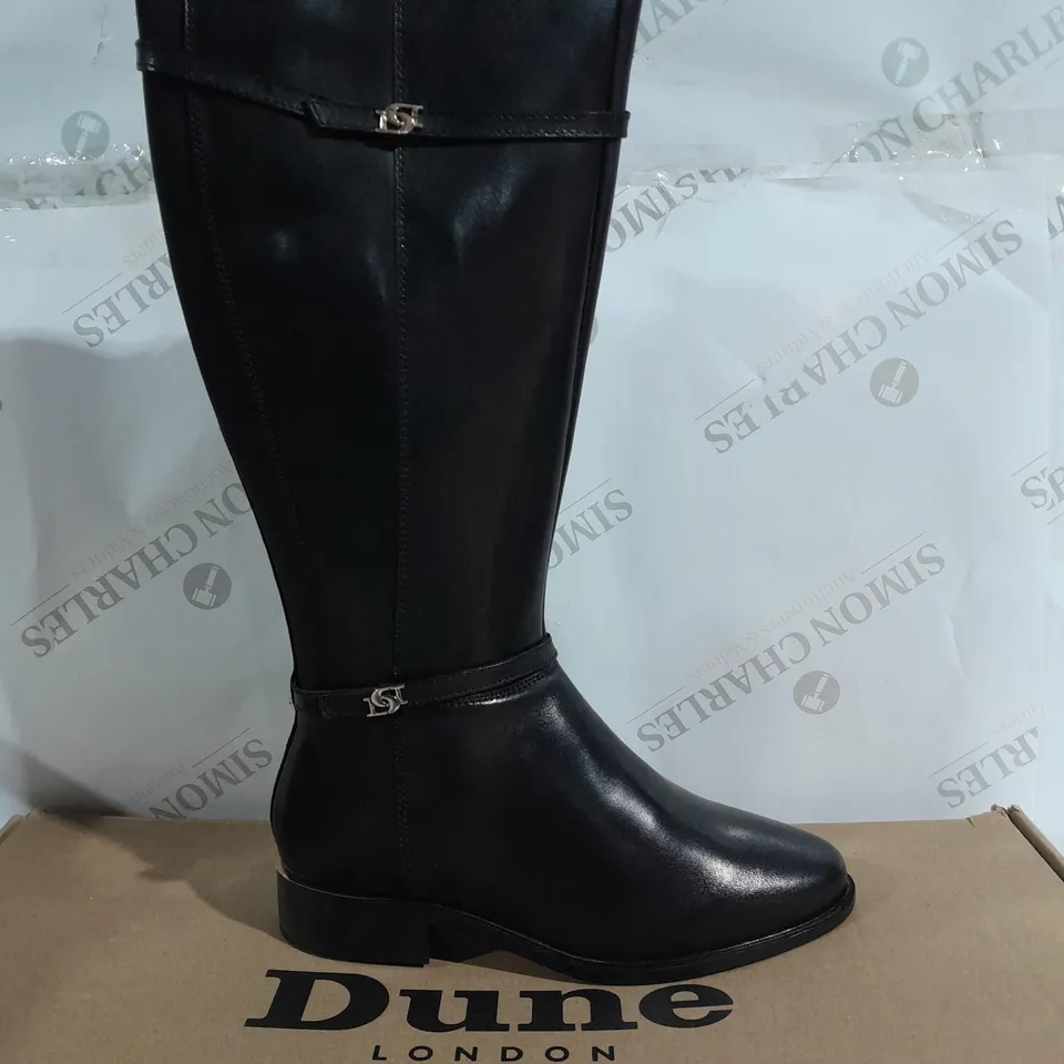 BOXED PAIR OF DUNE TAP WIDE FIT LEATHER BOOTS IN BLACK - SIZE 5 