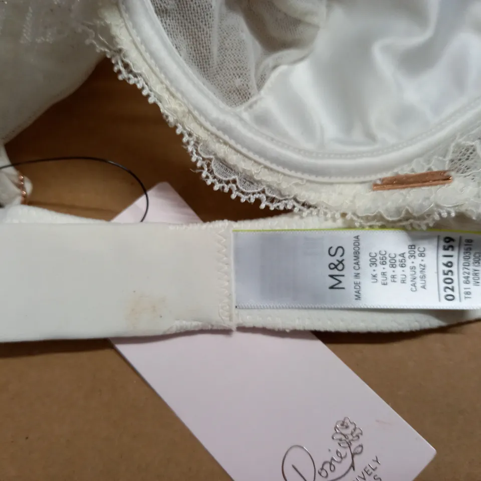 PAIR OF M&S UNDERWIRED BRAS - SIZE 30C AND 30D