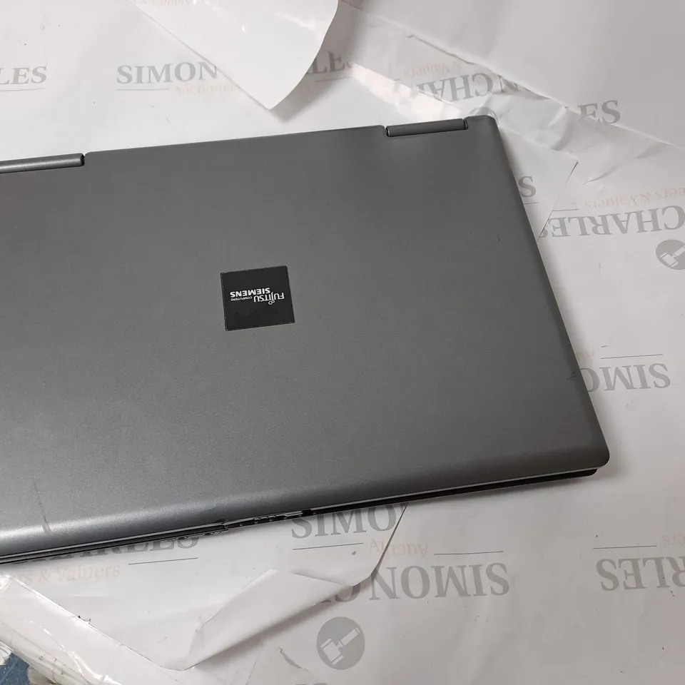 FUJITSU	ESPRIMO MOBILE V5535 LAPTOP SERIAL # YKDA285140