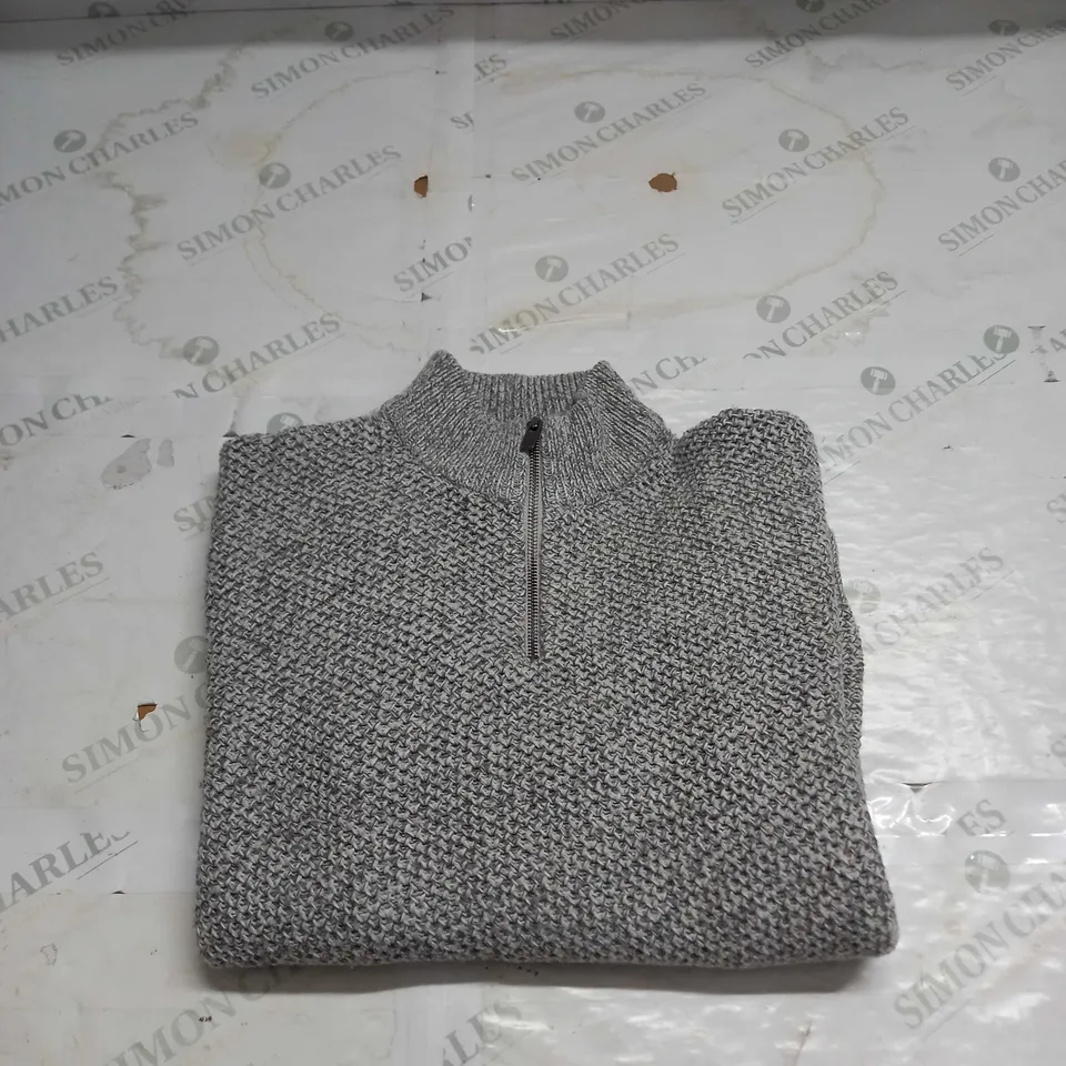 NEXT 1/4 ZIPPED FLEECE - SIZE L