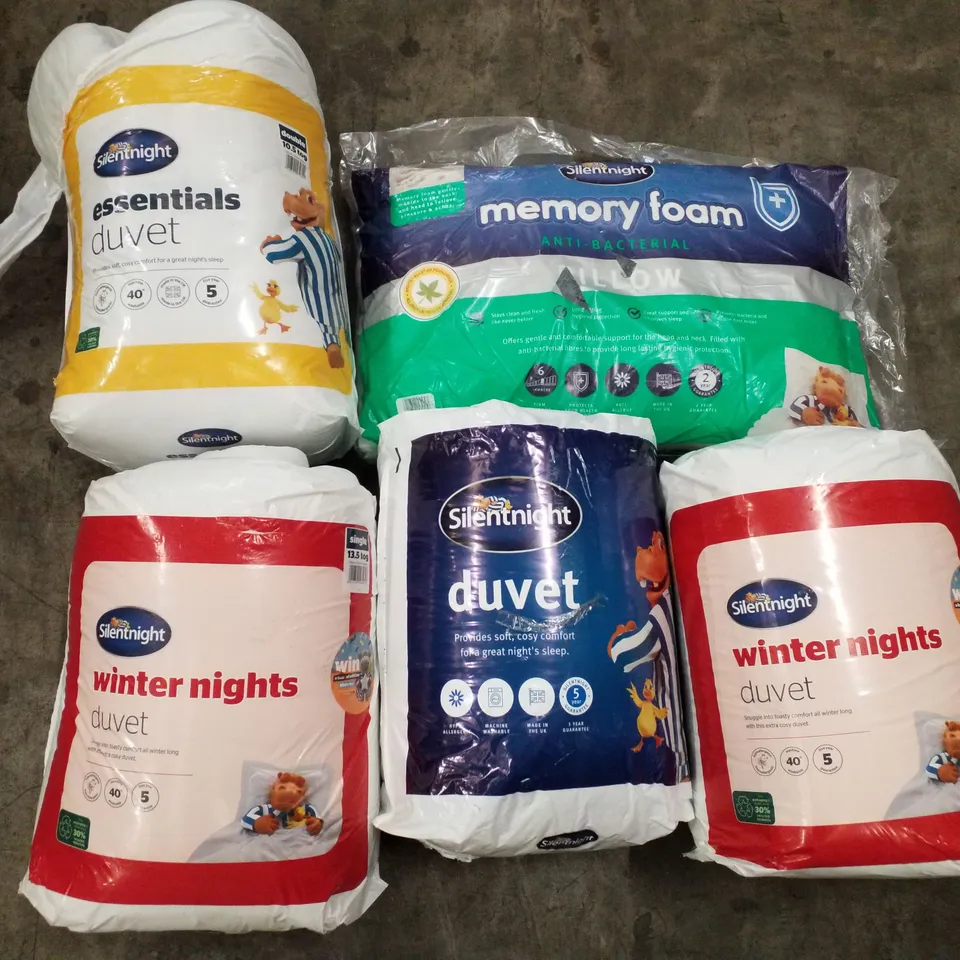 PALLET OF 2 BOXES EACH CONTAINING ASSORTED BEDDING 