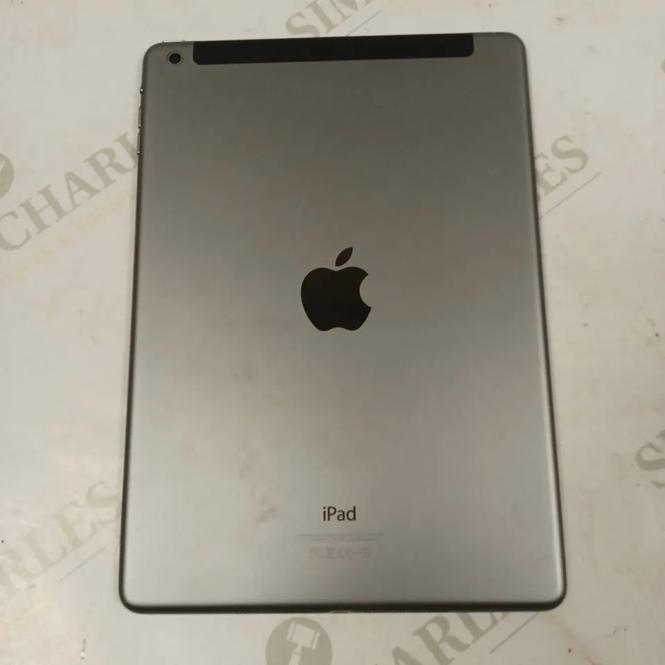 APPLE IPAD AIR 1ST GEN // MODEL: A1457