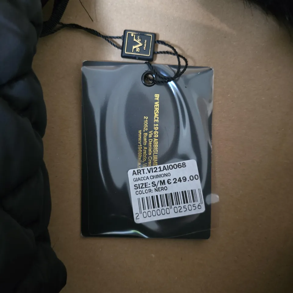 VERSACE 1969 ITALIA GIACCA CHIMONO – BLACK FAUX FUR KIMONO-STYLE JACKET, SIZE S/M