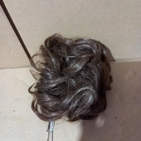 EASILOCKS HD FIBRE ELASTICATED SCRUNCHIE - BROWN COCOA