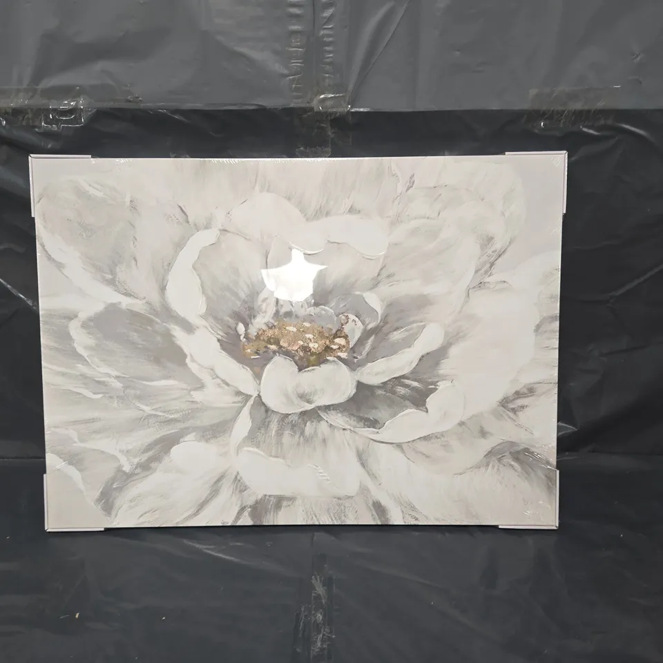 PRINTED CANVAS LARGE WHITE FLOWER (50X70CM) - COLLECTION ONLY