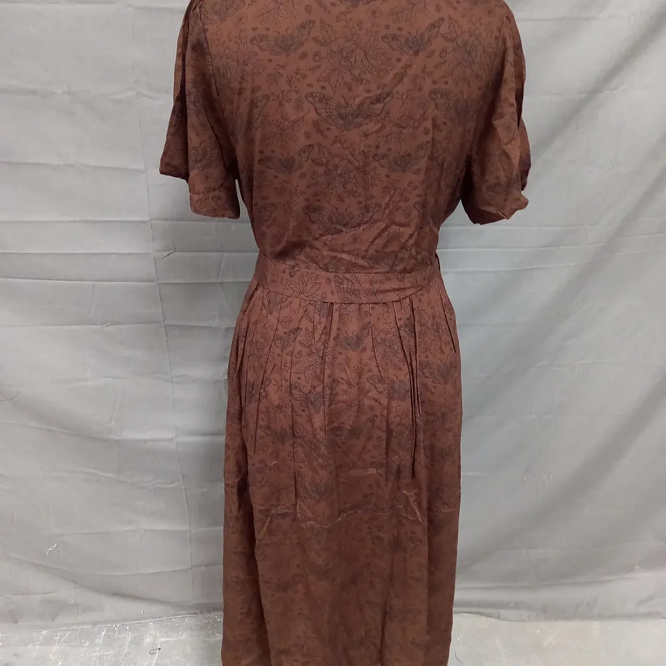DISTURBIA ROSAMOTH MIDI SHIRT DRESS IN BROWN SIZE 10