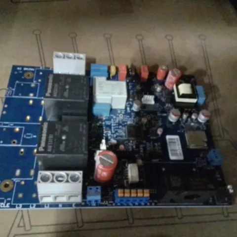 BOX OF APPROXIMATELY SEVEN CIRCUIT BOARDS