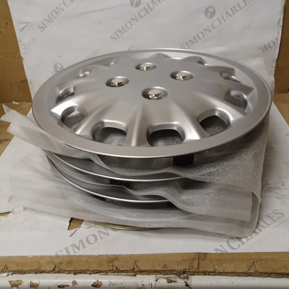 ROADSTER 13" WHEEL COVER 4PC SET