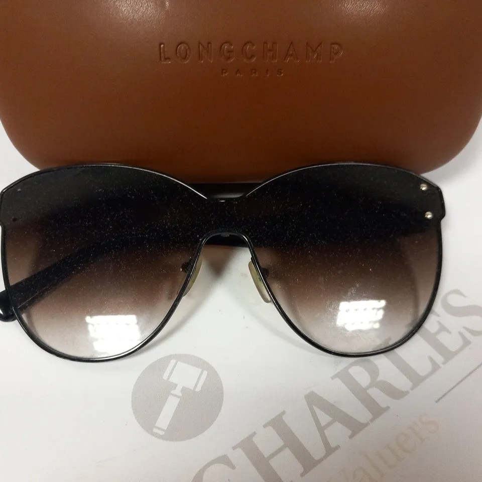 BOXED LONGCHAMP OVAL SUNGLASSES 
