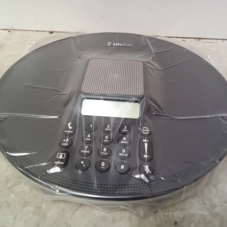 BOXED LIFESIZE CONFERENCE PHONE