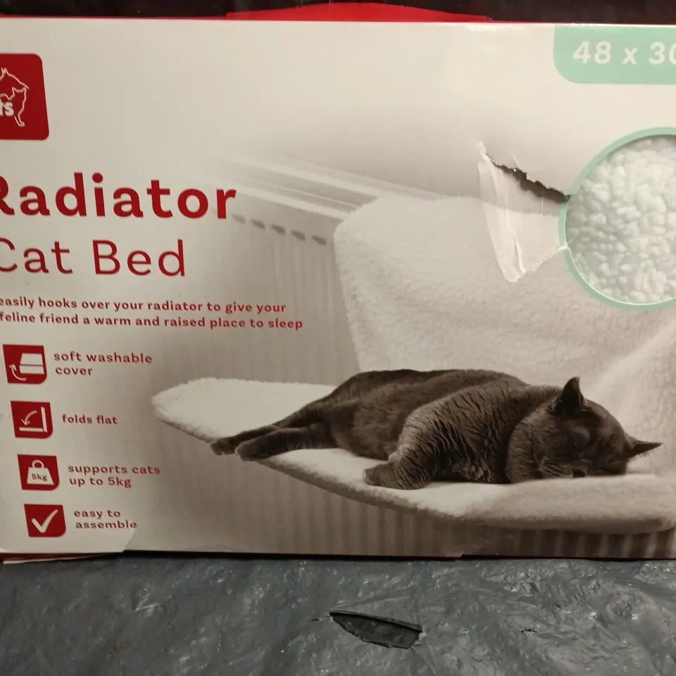 MY PETS RADIATOR CAT BED