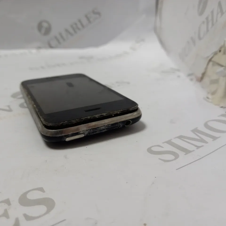 APPLE IPHONE 3GS MODEL A1303