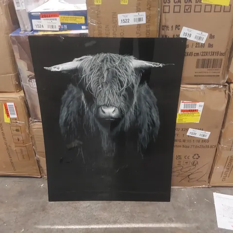 BOXED WALL DECOR ON METAL