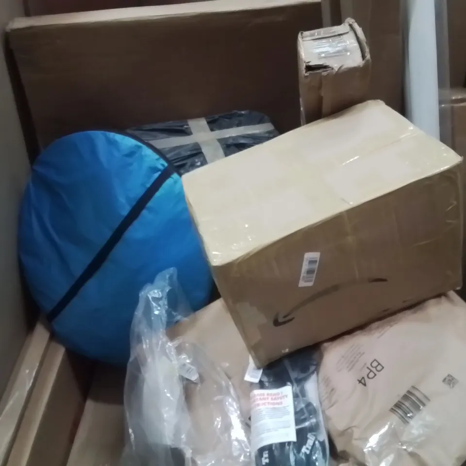 PALLET OF ASSORTED HOUSEHOLD GOODS AND PRODUCTS TO INCLUDE;MIRROR,WATER TABLE,ICE BATHTUB