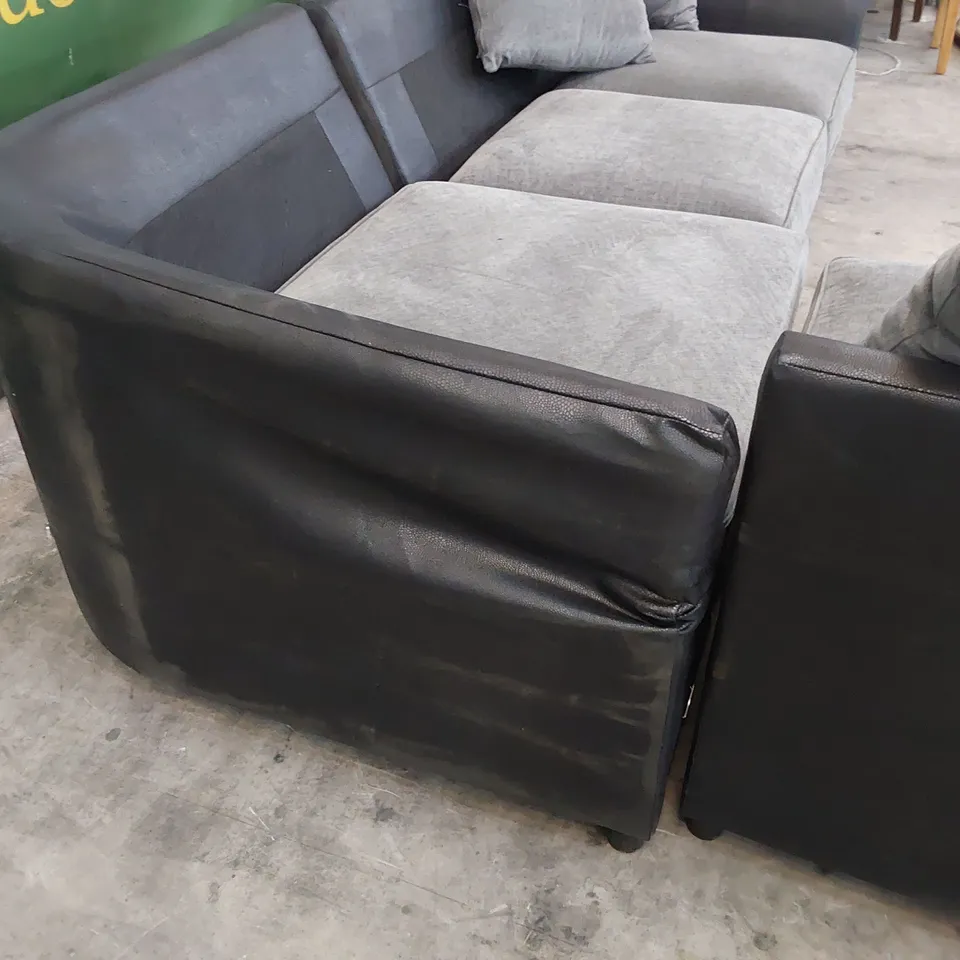 DESIGNER CORNER GROUP BLACK FAUX LEATHER & GREY FABRIC WITH SCATTER CUSHIONS 