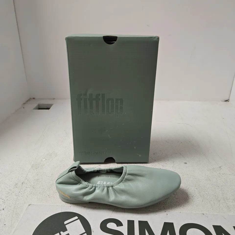 FITFLOP SLIP-ON SHOES – MINT GREEN/GRAY - SIZE 3 
