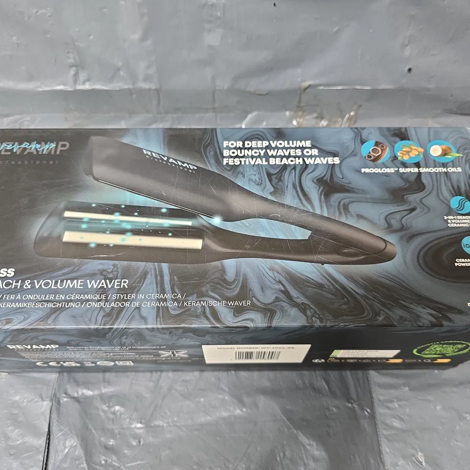 BOXED REVAMP PROGLOSS 2 IN 1 BEACH AND VOLUME WAVER WV-3000