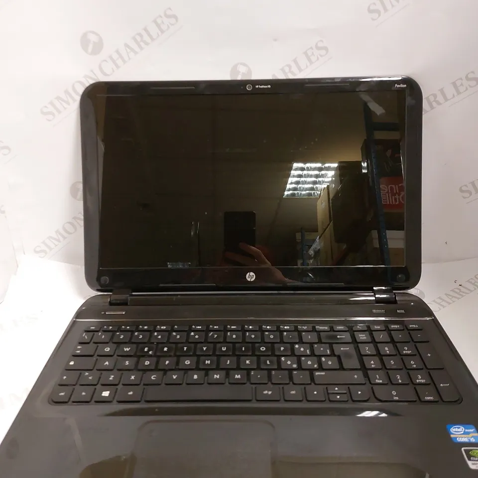 HP PAVILION 15-B050EI LAPTOP 