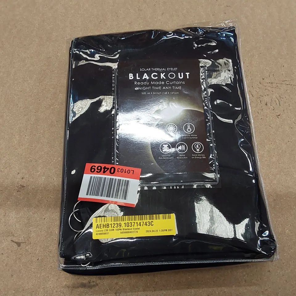 BAGGED LUXURY 230 GSM 100% BLACKOUT THERMAL EYELET CURTAINS // 168 X 137CM (1 ITEM)
