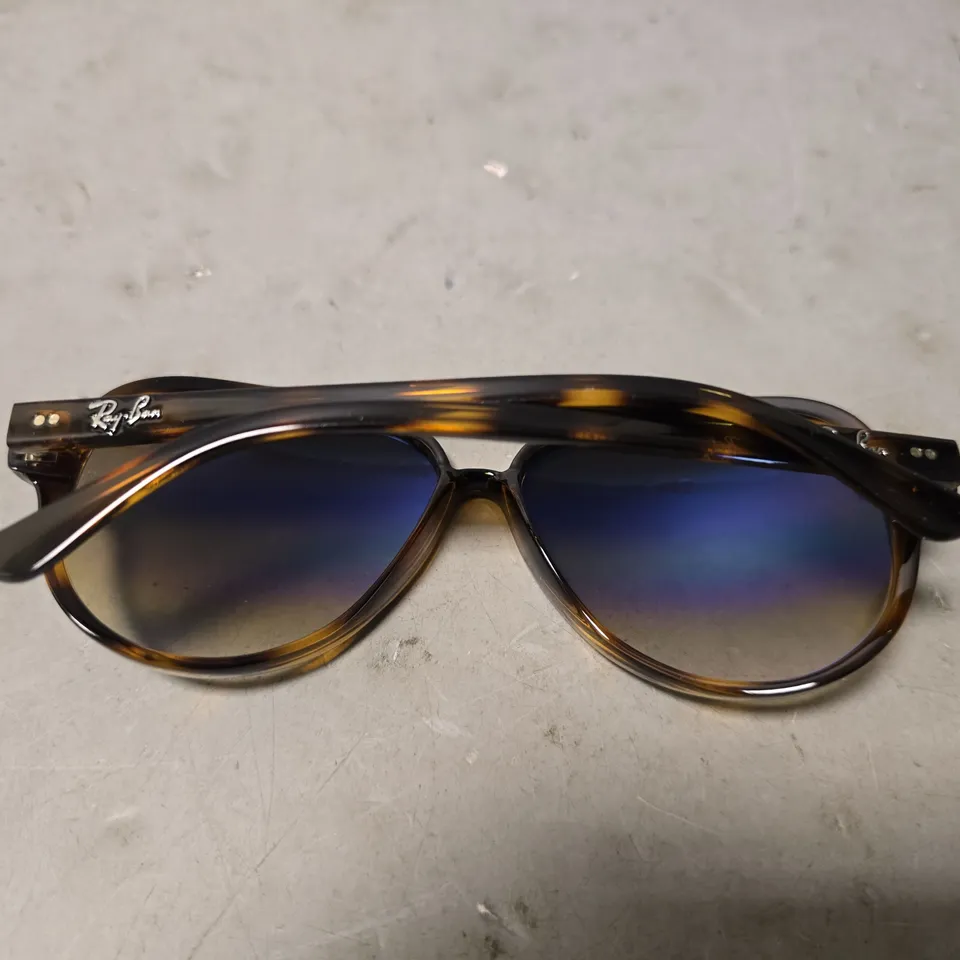 BOXED RAY BAN BROWN SUNGLASSES WITH BLUE TINT 
