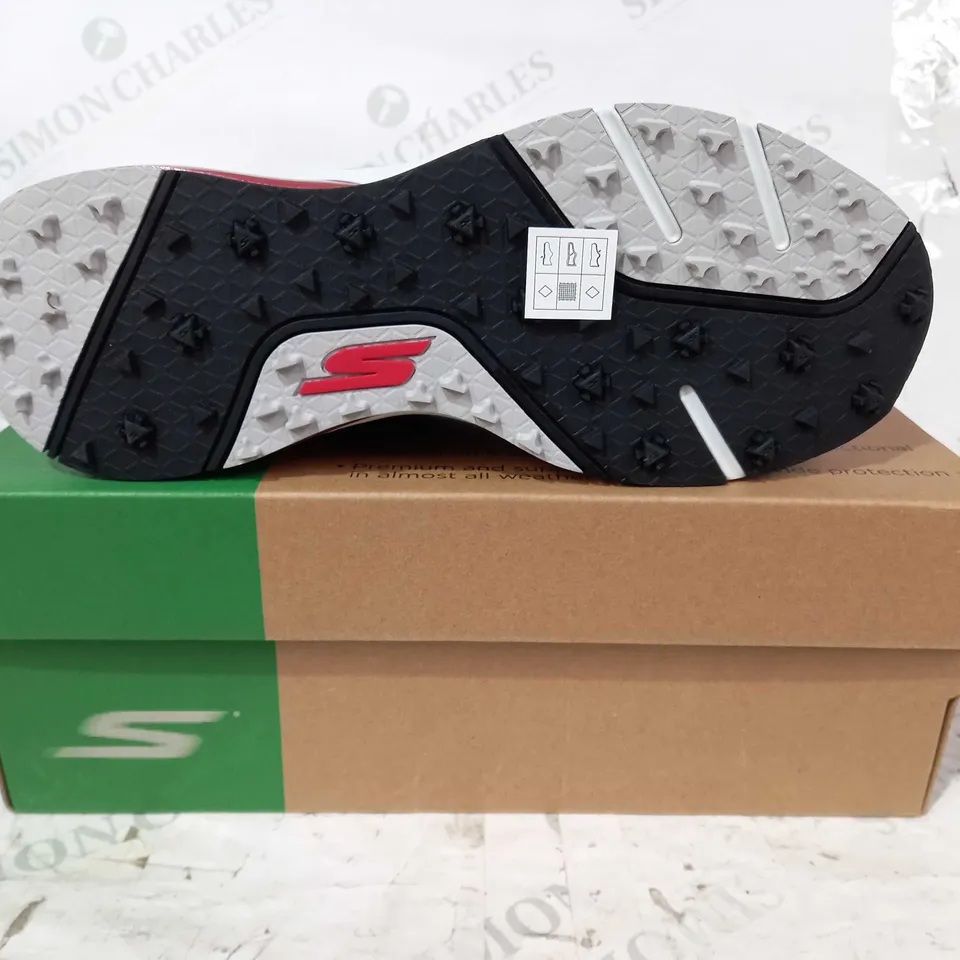BOXED PAIR OF SKECHERS GO GOLF SHOES IN GREY/BLACK/RED UK SIZE 8