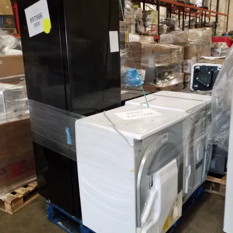PALLET CONTAINING APPROXIMATELY 4 RAW ELECTRICAL ITEMS TO INCLUDE: