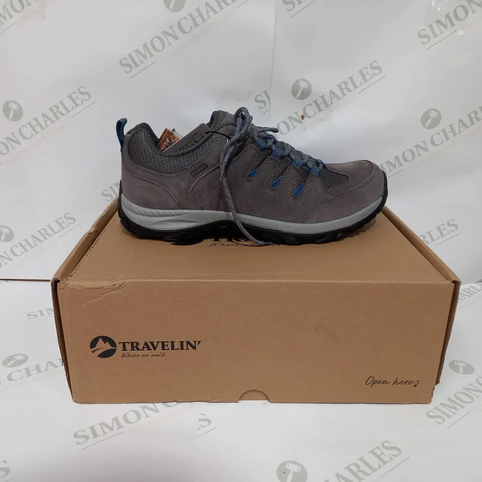 TRAVELIN NYBORG LOW IN GREY - UK 10.5