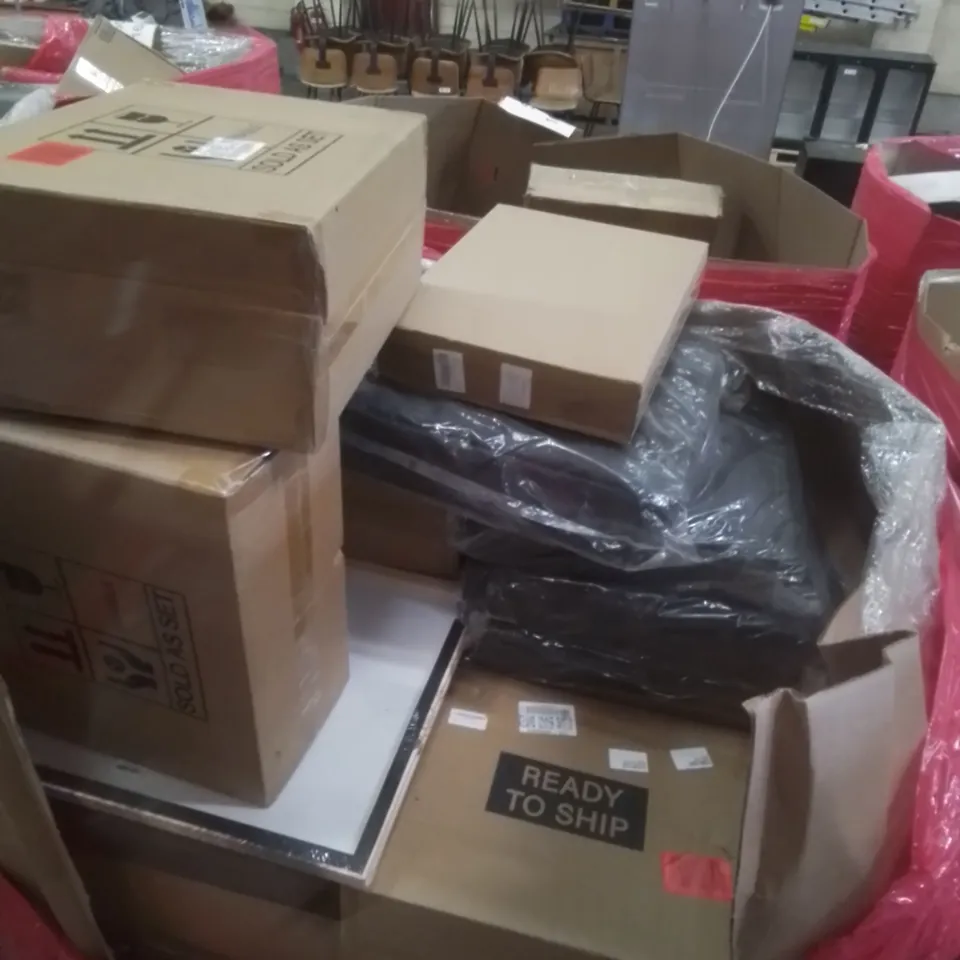PALLET OF ASSORTED HOUSEHOLD GOODS AND FURNITURE TO INCLUDE;SIDE TABLE WITH BLACK WOOD LEGS, THERMAL FOOD CARRY BAG, MAGICAL DREAM WORLD TENT ETC 