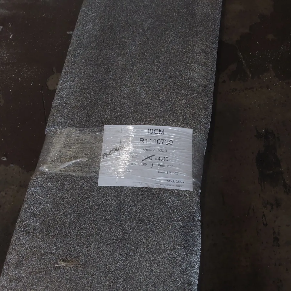 ROLL OF QUALITY OMAHA COBALT CARPET - APPROXIMATELY 2.2 x 4m