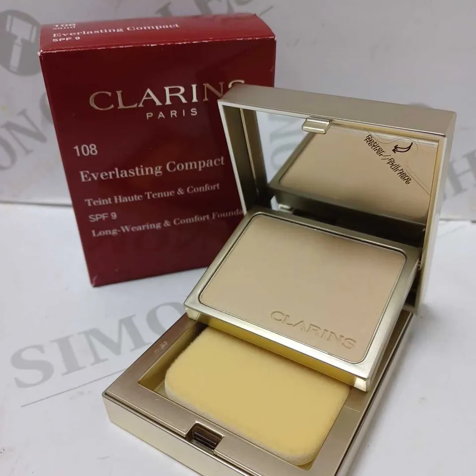 CLARINS EVERLASTING COMPACT POWDER FOUNDATION 10G - #108 SAND