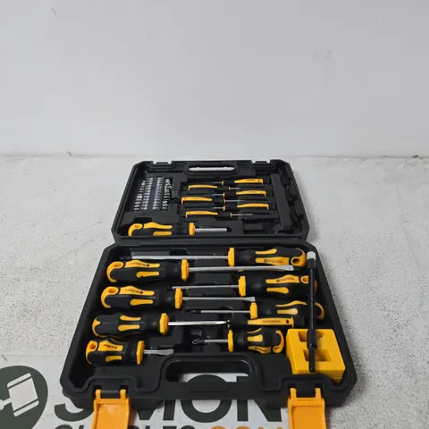 SCREWDRIVER SET WITH BITS IN BLACK & YELLOW CASE