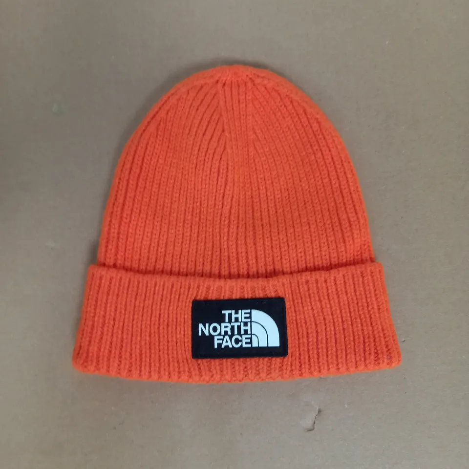 THE NORTH FACE BEANIE IN ORANGE ONE SIZE 