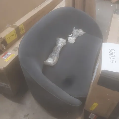 VENTANNA 2 SEATER VELVET LOVESEAT