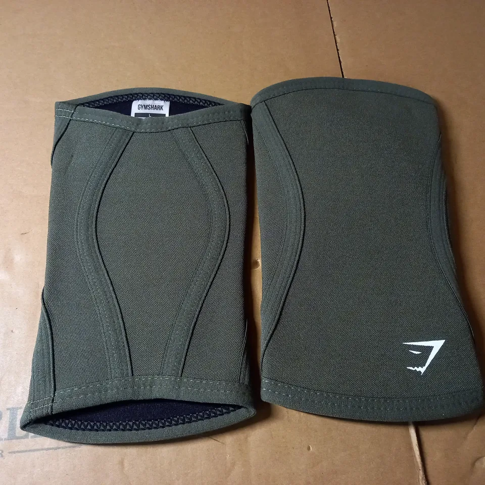 GYMSHARK KNEE SUPPORTS - GREEN SIZE L