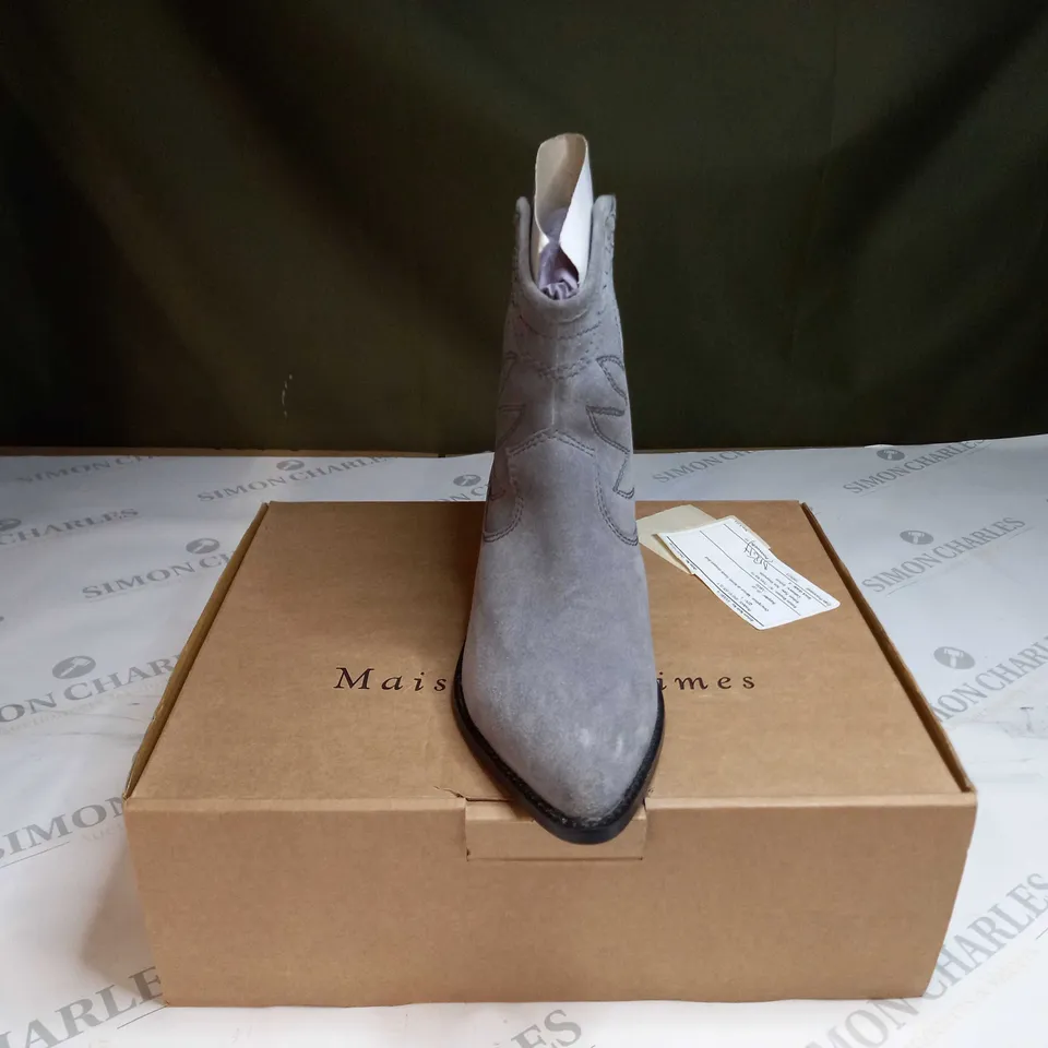 BOXED MAISON DE NIMES SUEDE WESTERN BOOTS SIZE 5