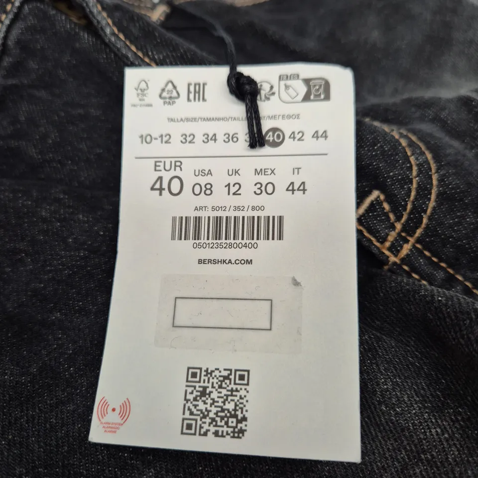BERSHKA BOYFRIEND JEANS, DARK WASH, UK 12 (EU 40)