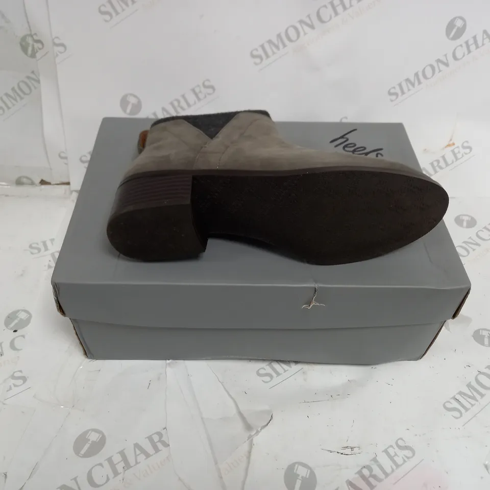 VIONIC HOPE JOSLYN ANKLE BOOTS SIZE 5.5 
